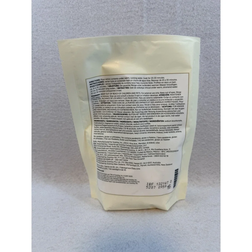 Scentsy Bath‎ Soak SILVER-N-GOLD 8oz Brand New Exclusive